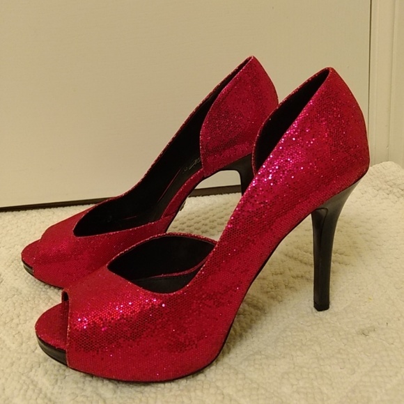 Fergie "Awareness"Pink Sparkle Heels - Picture 2 of 5